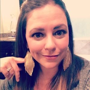 Meet your Posher, Alison